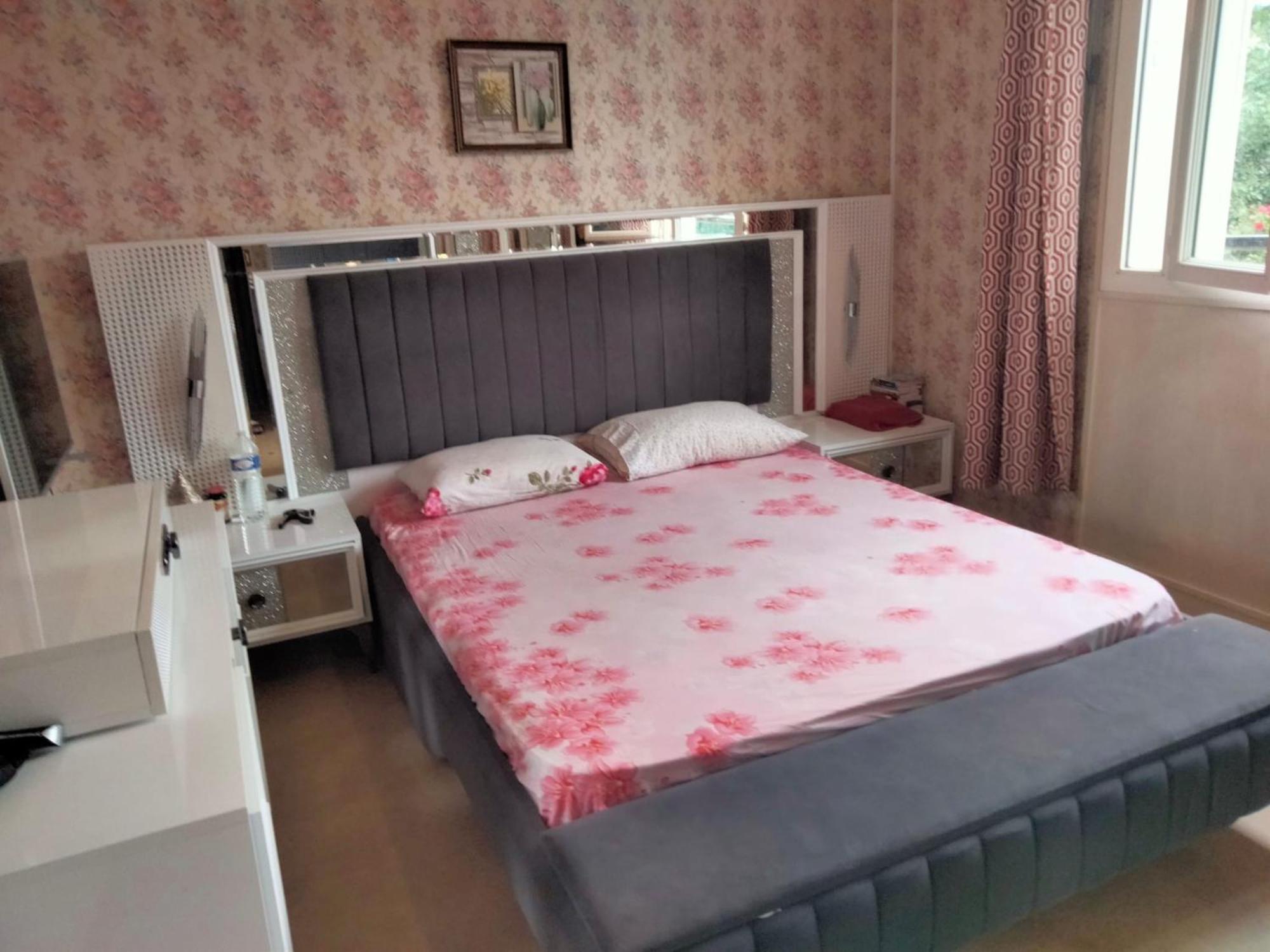 Maison Et Appartement La Courneuve Zewnętrze zdjęcie
